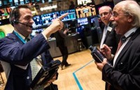 Chứng khoán thế giới ngập sắc xanh