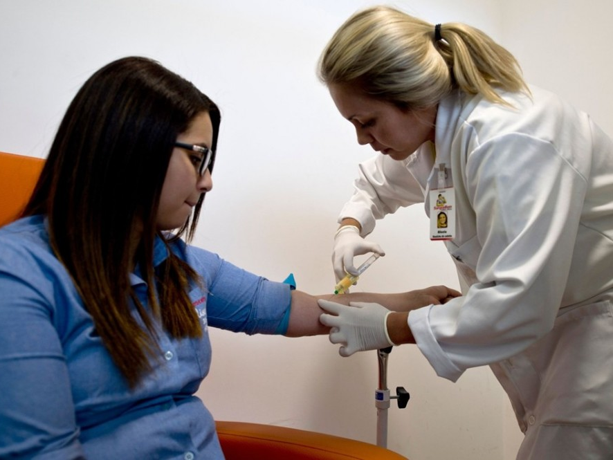 Mỹ ngừng chương trình hiến máu tại Florida vì virus Zika