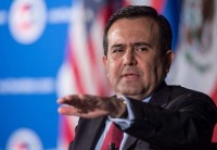 johnson johnson phai boi thuong 417 trieu usd cho mot nu khach hang