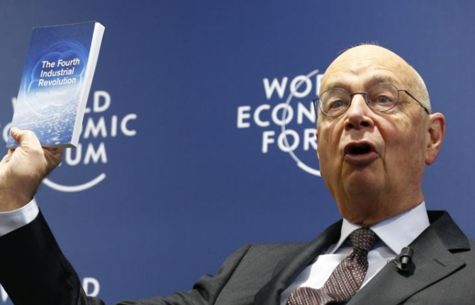 Chủ tịch WEF: Sự cấp thiết của việc định hình cuộc Cách mạng công nghiệp 4.0