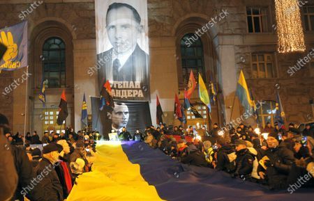 Ba Lan chỉ trích người phát ngôn Bộ Ngoại giao Ukraine trong vụ treo chân dung Bandera