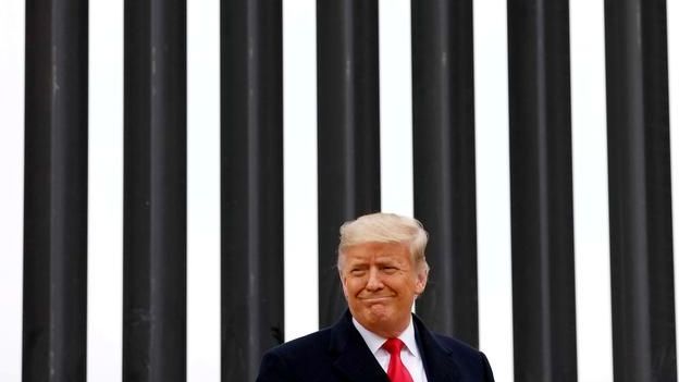 Ảnh ấn tượng tuần (11-17/1): Đồi Capitol ‘căng hơn dây đàn’ trước giờ G, Triều Tiên khoe sức mạnh quân sự và kỷ lục buồn của ông Trump