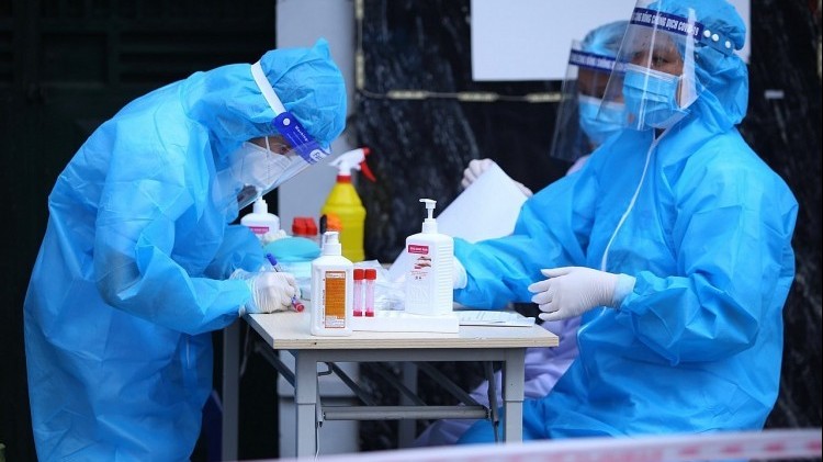 Covid-19 sáng 10/1: Hải Phòng vượt 15.000 ca, cả nước đã tiếp nhận 206,5 triệu liều vaccine