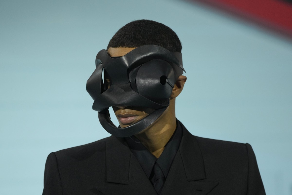 Ảnh ấn tượng tuần (17-23/1): Quan hệ Nga-Ukraine tăng nhiệt, căn cứ quân sự bị phá hủy ở Donetsk, Washington-Moscow ‘già néo’, liệu có ‘đứt dây’?