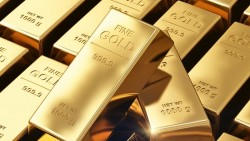 Giá vàng hôm nay 25/1, Giá vàng tăng mạnh, rủi ro địa chính trị, nên đổ tiền vào vàng? SJC nối gót?