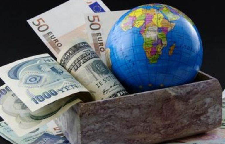 IMF: Căng thẳng thương mại Mỹ - Trung làm giảm tăng trưởng kinh tế toàn cầu 2019