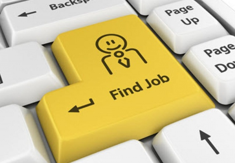 Sinh viên ra trường nên chọn vào Nhà nước hay tư nhân?