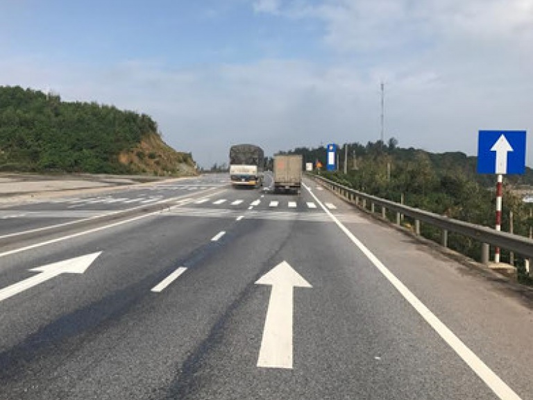 Thiếu vốn, chỉ làm trước cao tốc Bắc - Nam 600km