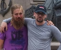 chang phai ma cung khien nguoi doi dien so phat khiep