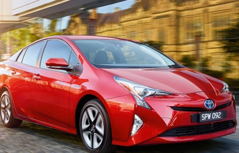 Toyota thu hồi 645.000 xe trên toàn cầu