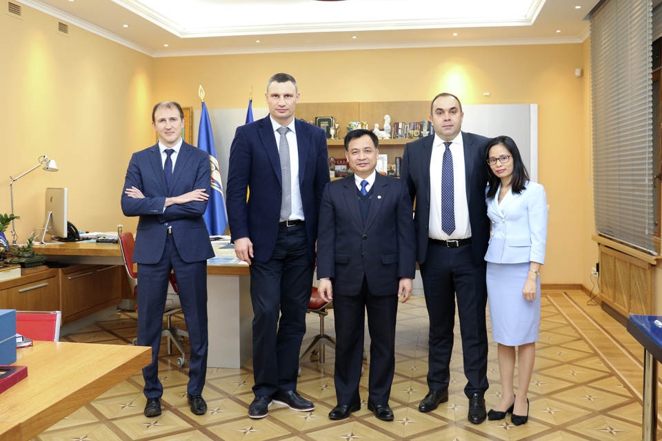 chuan bi cho ngay van hoa viet nam tai thanh pho lvov ucraina