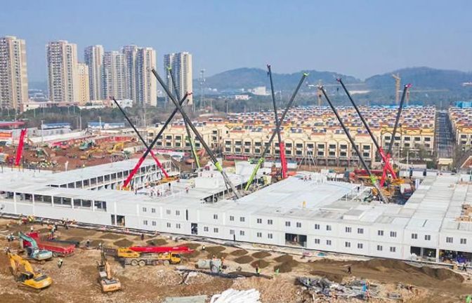 Virus corona: 1.400 nhân viên quân y Trung Quốc vào cuộc, Saudi Arabia sơ tán sinh viên khỏi Vũ Hán