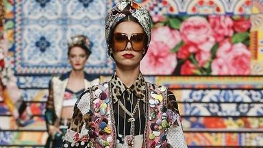 Xóa tan ngày dịch u ám, ‘bắt’ ngay xu hướng thời trang Xuân - Hè 2021 phóng khoáng và tươi mới