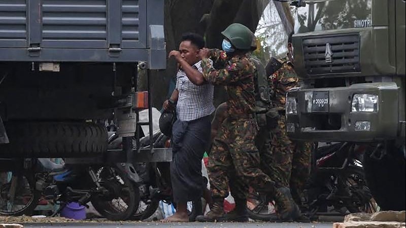 Tình hình Myanmar: AFP khẳng định có thêm 5 người bị thương trong vụ đột kích của cảnh sát