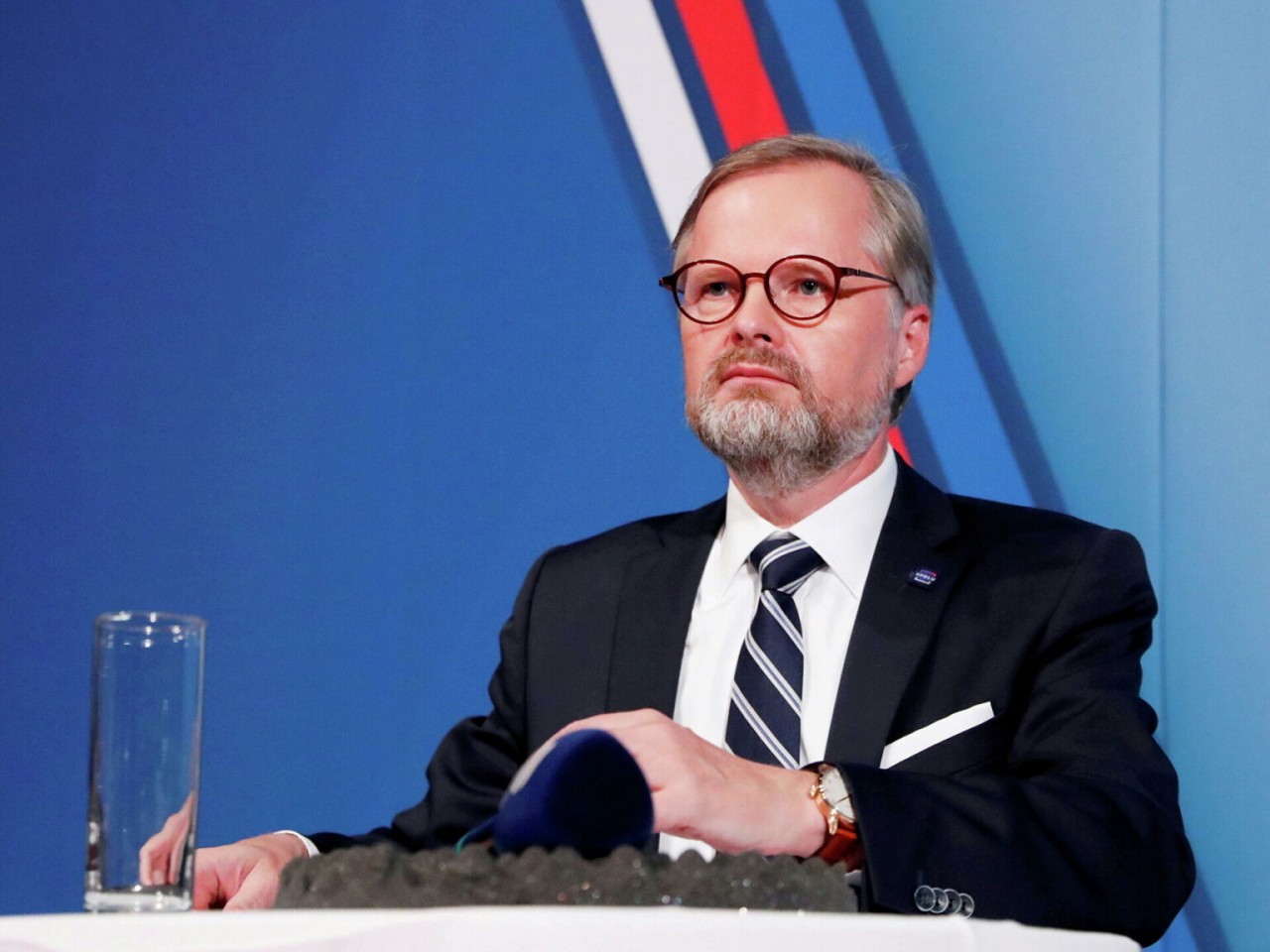 Xung đột Nga-Ukraine: Thủ tướng Czech tuyên bố ‘ủng hộ bạn bè’ Kiev; Anh kêu gọi cô lập hoàn toàn Moscow