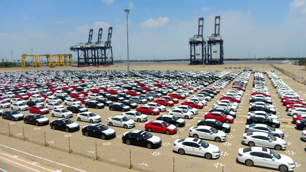 Xuất khẩu ngày 2-5/3: Hàng Việt sang Mỹ tăng mạnh; ô tô nhập giảm hơn 36%; cá tầm nhập từ Trung Quốc 2 tháng gần bằng cả năm 2020