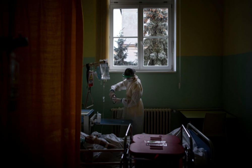 Ảnh ấn tượng tuần (1-7/3): Việt Nam chiến thắng Covid-19, căng thẳng Myanmar, ông Trump tái xuất và Triều Tiên lộ bí mật