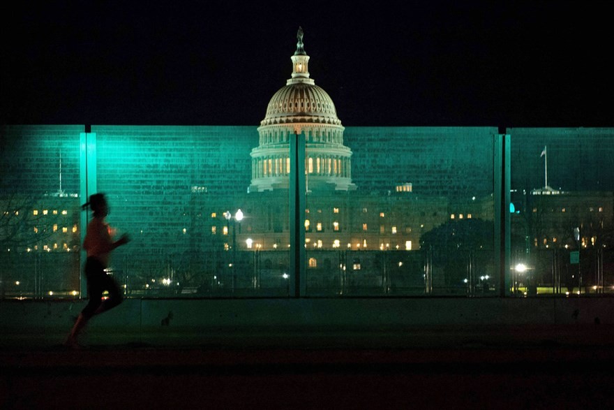 Ảnh ấn tượng tuần (1-7/3): Việt Nam chiến thắng Covid-19, căng thẳng Myanmar, ông Trump tái xuất và Triều Tiên lộ bí mật