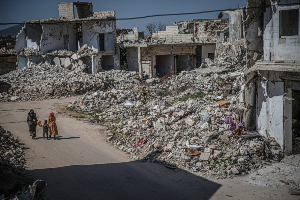 Ảnh ấn tượng tuần (1-7/3): Việt Nam chiến thắng Covid-19, căng thẳng Myanmar, ông Trump tái xuất và Triều Tiên lộ bí mật