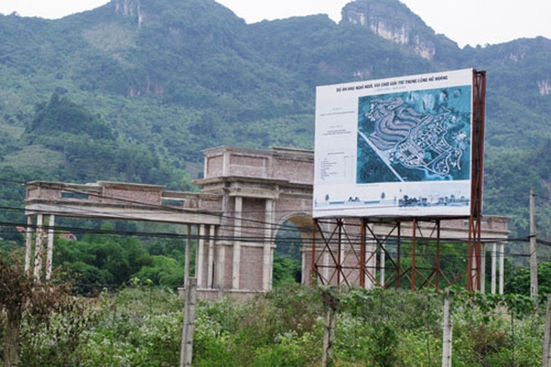 Dự án Khu nghỉ ngơi vui chơi giải trí thung lũng Nữ Hoàng chậm tiến độ tại huyện Lương Sơn của Công ty Cổ phần Du lịch thung lũng Nữ Hoàng. (Nguồn: vnfinance.vn)