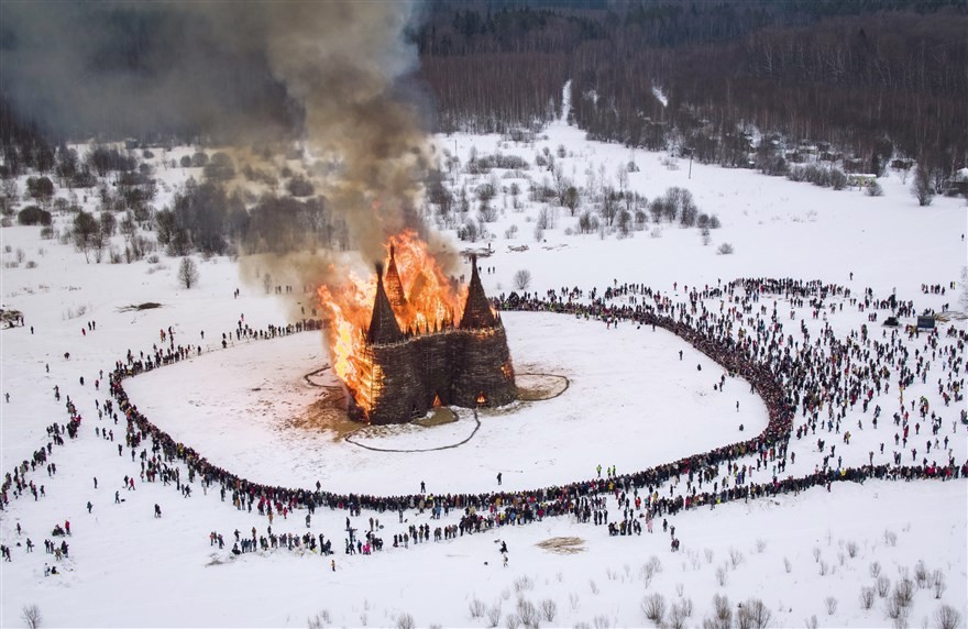 Ảnh ấn tượng tuần (15-21/3): Mỹ-Trung ‘khẩu chiến’ nảy lửa, căng thẳng Myanmar và lực lượng đặc nhiệm Bulgaria tập trận