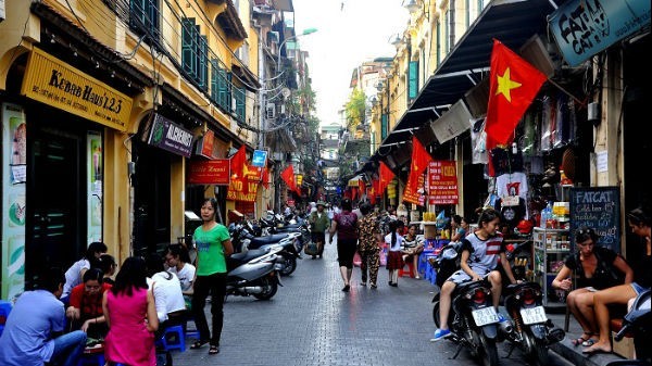 Tin bất động sản mới nhất: Giá đất 'lên đồng' khắp nơi; Hà Nội rà soát dự án của Bitexco; quy định mới nhất về xây nhà ở phố cổ Thủ đô