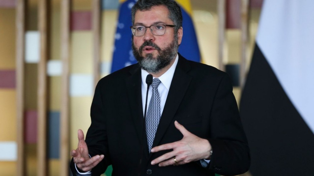 Ngoại trưởng Brazil đệ đơn từ chức vì không mua được vaccine Covid-19 từ Trung Quốc và Mỹ?