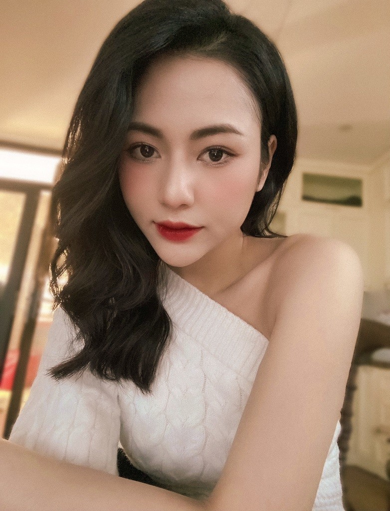 Diễn viên phim Hương vị tình thân nhận nhiều lời khen với loạt ảnh mới