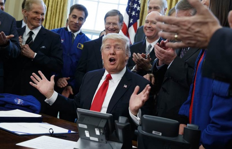 100 ngày đầu tiên của Tổng thống Donald Trump qua ảnh