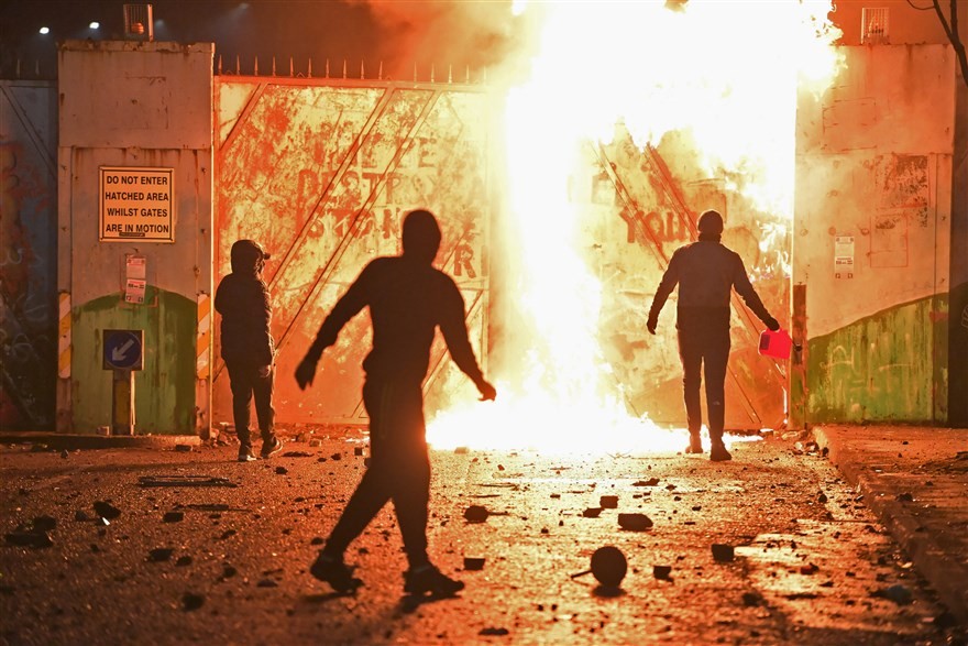 Ảnh ấn tượng tuần (5 11/4): Biểu tình căng thẳng ở Myanmar; Thổ Nhĩ Kỳ nêu quan điểm về quan hệ Nga-Ukraine và nỗi đau Covid-19