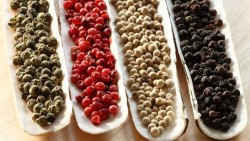 Giá tiêu hôm nay 14/11, thị trường còn nhiều áp lực tiêu cực, bán và mua theo từng đợt thay vì đầu cơ quá mức