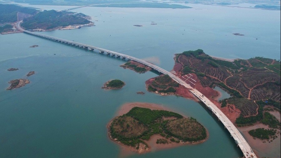 Bất động sản mới nhất: 28 dự án chưa đủ điều kiện mở bán ở Vĩnh Phúc, Vân Đồn sẵn sàng đón nhà đầu tư ‘đổ bộ’, giá nhà Hà Nội sẽ tăng