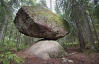 danh cuoc sinh mang de chup anh song ao tai hon da ket giua vuc sau gan 1000 m