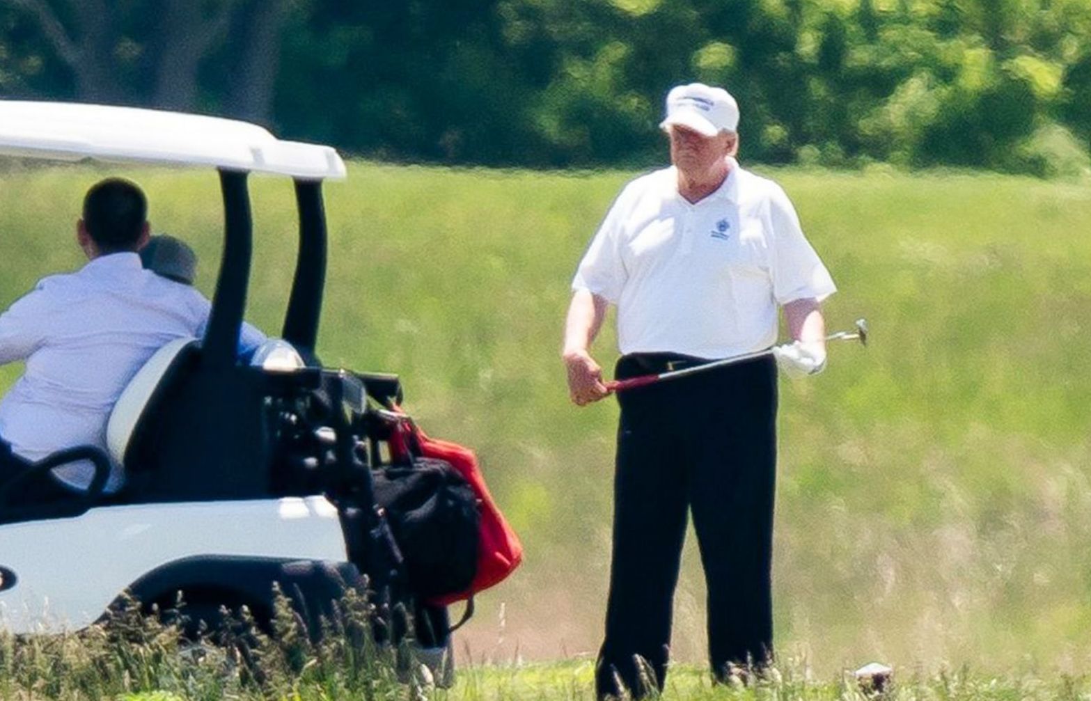 Ảnh ấn tượng tuần (25-31/5): Nước mắt Covid-19 ở Brazil, Mỹ 'dậy sóng' biểu tình và làng hương Quảng Phú Cầu