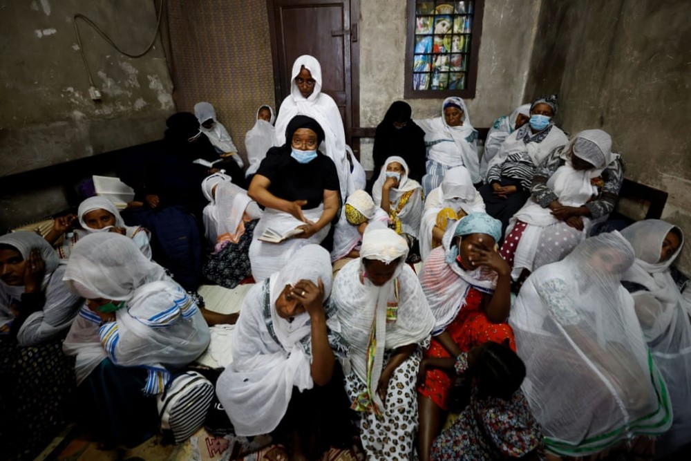 Ảnh ấn tượng tuần (26/4-2/5): Covid-19 'đốt nóng' Ấn Độ, ông Biden ‘gây bão’ mạng xã hội và vụ Navalny tiếp tục dậy sóng ở Nga