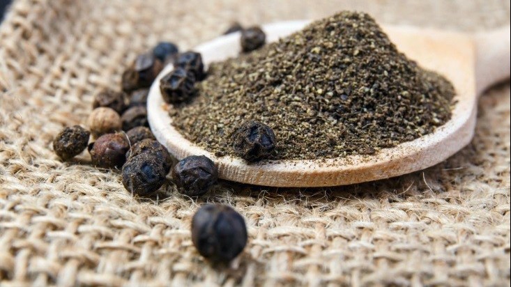 Giá tiêu hôm nay 15/11, thị trường phản ứng trái chiều, ngành hồ tiêu Việt Nam còn nhiều việc phải làm trước yêu cầu ngày càng khắt khe