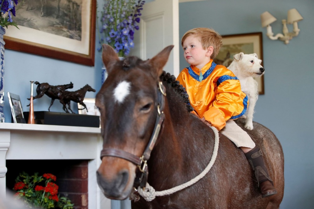 anh an tuong tuan 15 216 bieu tinh o my day song covid 19 can quet my latinh va trieu tien noi gian