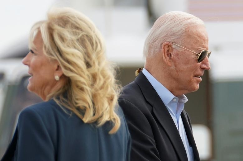 Ảnh ấn tượng tuần 7-13/6: Thượng đỉnh G7 'chốt' việc đối phó Nga, Trung Quốc, điều tra nguồn gốc Covid-19 và con ve trên áo ông Biden