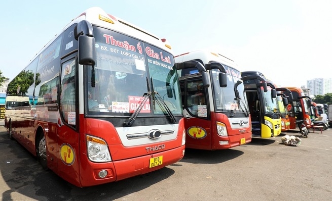 Sóng Covid-19 vỗ dồn dập, ngành vận tải ‘cầu cứu’ Sóng Covid-19 vỗ dồn dập, ngành vận tải ‘cầu cứu’