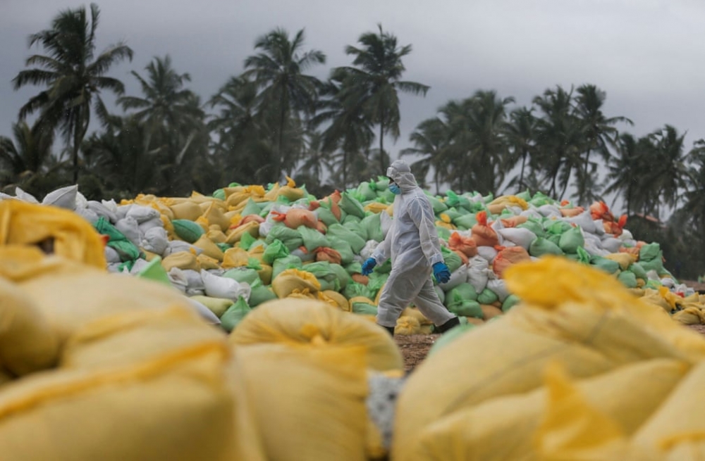Ảnh ấn tượng tuần 14-20/6: Ông Putin nói về ‘đáy’ quan hệ Nga-Mỹ; ông Biden nổi giận với phóng viên và đổ xô săn kim cương