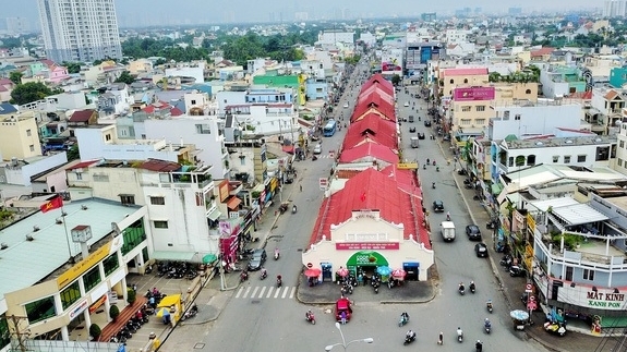 Bất động sản mới nhất: Giá đất TP Thủ Đức vẫn neo cao; nhà đầu tư rục rịch gom hàng; nhận định thị trường địa ốc cuối năm