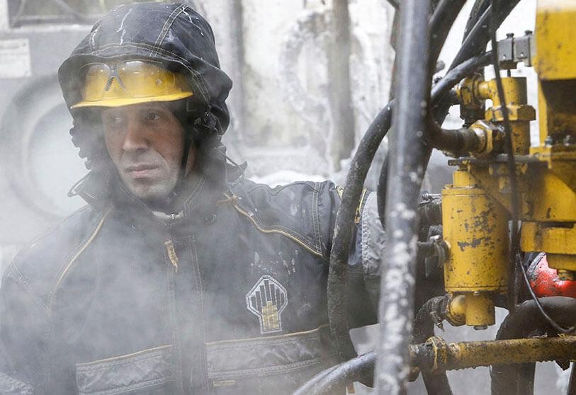 EU ‘bất lực’ nhìn Nga lách lệnh trừng phạt và thu bộn tiền từ bán dầu. (Nguồn: Reuters)