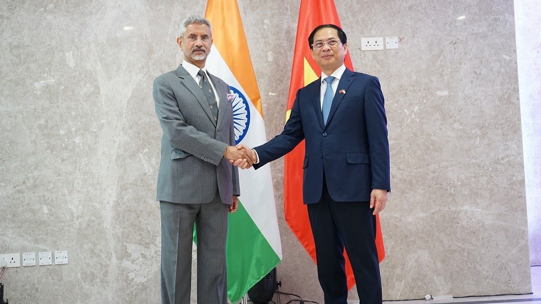 Bộ trưởng Ngoại giao Bùi Thanh Sơn gặp song phương Bộ trưởng Ngoại giao Ấn Độ S. Jaishankar