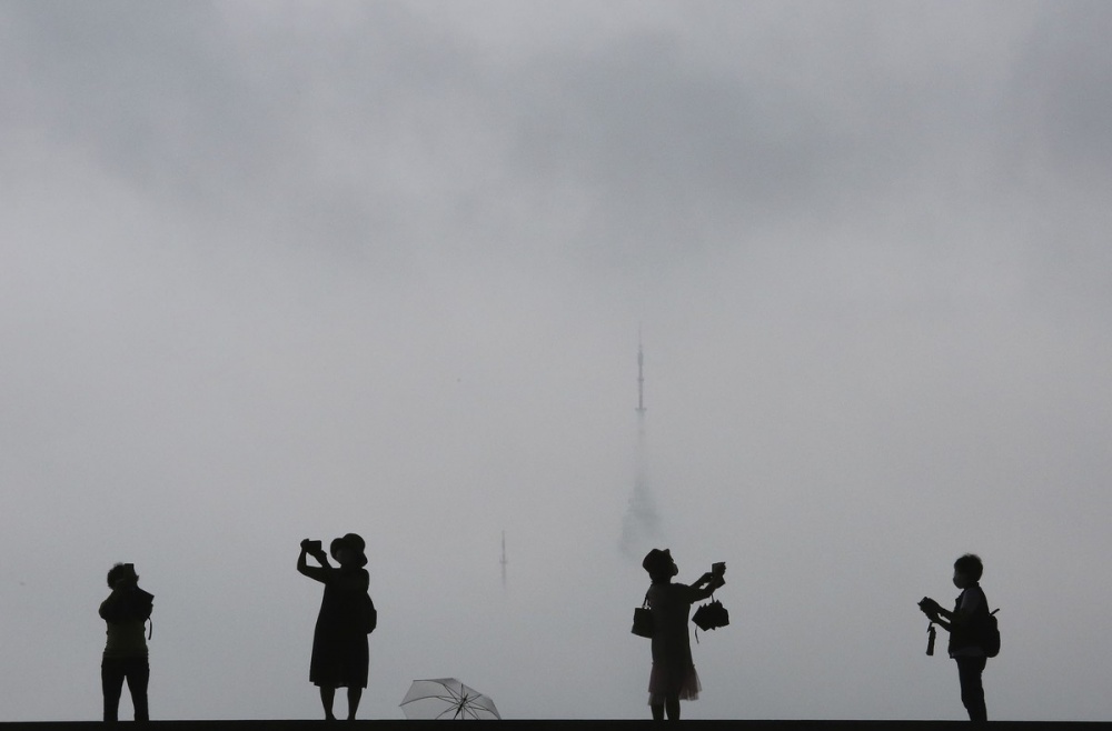 anh an tuong tuan 20 267 nguy co vo dap tam hiep my trung quoc dong cua cac lanh su quan tra dua nhau va noi dau covid 19