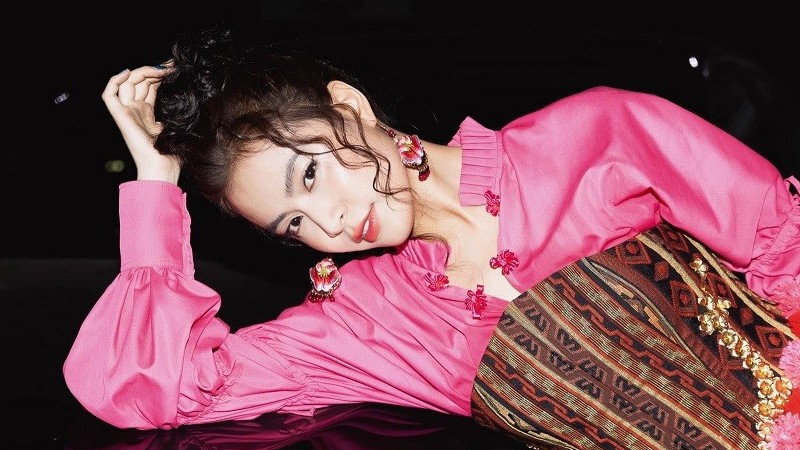 Hoàng Thùy Linh quyến rũ ở tuổi 33