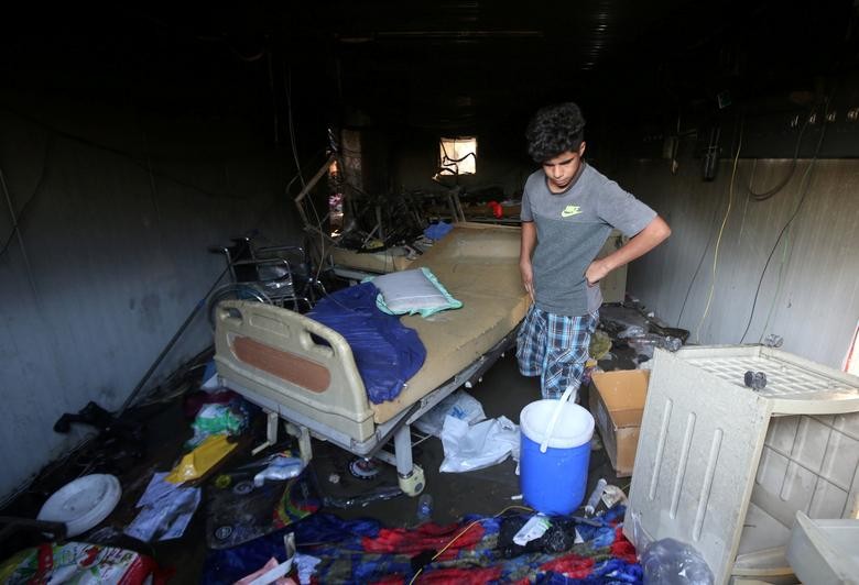 Ảnh ấn tượng tuần 12-18/7: 'Vòi rồng’ Covid-19; Taliban treo cờ tại cửa khẩu với Pakistan và ngôi sao nhạc pop được săn đón ở Nhà Trắng