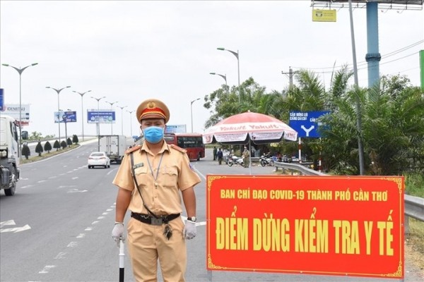 Covid-19: Phân 'luồng xanh' ưu tiên vận chuyển hàng thiết yếu tại các tỉnh phía Nam. (Nguồn: VGP) Covid-19: Phân 'luồng xanh' ưu tiên vận chuyển hàng thiết yếu tại các tỉnh phía Nam. (Nguồn: VGP)