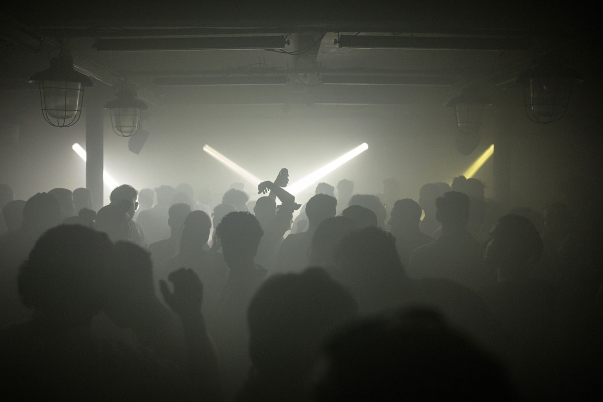 Ảnh ấn tượng tuần 19-25/7: Lũ lụt ‘trăm năm có 1’ ở Trung Quốc, nỗi niềm vaccine Covid-19 ở Mỹ; tỷ phú Jeff Bezos chào mẹ từ vũ trụ