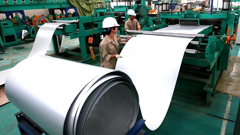 Xuất khẩu ngày 27-30/7: Bất chấp Covid-19, ô tô nhập bất ngờ tăng mạnh; sắt thép Việt xuất sang Trung Quốc tăng gấp đôi