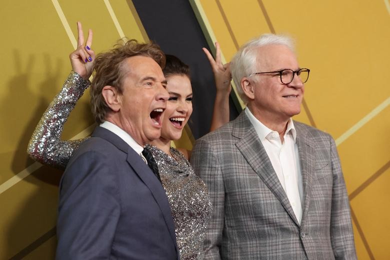 Ảnh ấn tượng tuần (27/6-3/7): Tấn công tên lửa ở Ukraine, Tổng thống Nga công du Tajikistan, Thượng đỉnh G7, NATO, 25 năm ngày Hong Kong về Trung Quốc